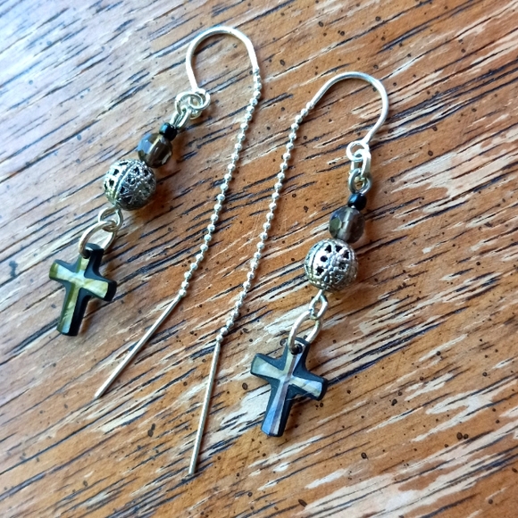Handmade Crystal Cross Dangle Earrings!!!! - Picture 1 of 5